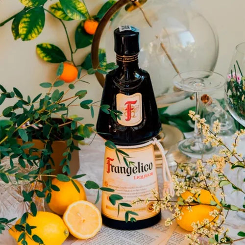 Frangelico 700 ml – Licor de Avellanas Italiano