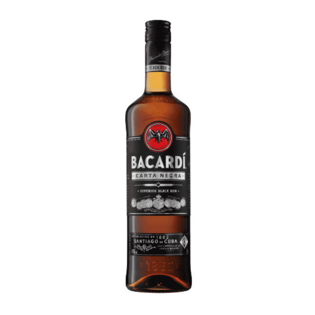 Botella Bacardi Ron Carta Negra 750 ml / 25.3 oz – Ron oscuro intenso con notas de caramelo, vainilla y especias, ideal para cocktails.