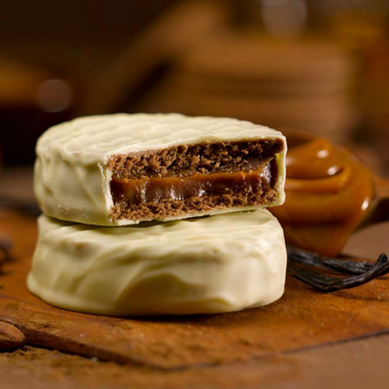 Cachafaz Alfajor Mixto Chocolate con Leche & Chocolate Blanco con Dulce de Leche – Caja de 12 720 g / 25 oz