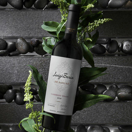 Combo de 4 Vinos Tinto Luigi Bosca De Sangre Cabernet Franc, 750 ml / 25.3 oz