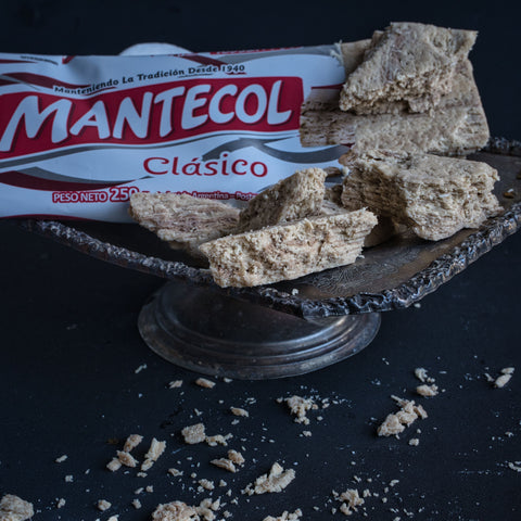 Mantecol Clasíco Semi-Soft Peanut Butter Nougat, 250 g / 8.81 oz (1 Large Bar)