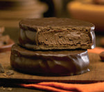 Alfajor de Chocolate con Mousse Cachafaz, 60 g / 2,11 oz (Caja de 12)